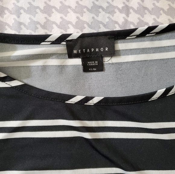 Metaphor Striped Top - Picture 4 of 6